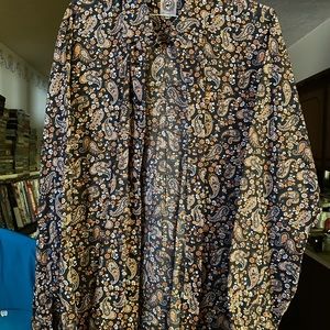 Cinch dress shirt, size XL color is black and white and orange! Good condition